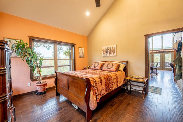 20784 County Road 207, Eminence, MO 65466