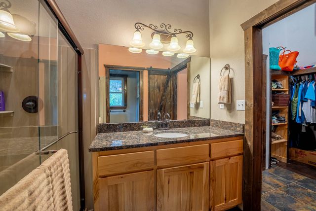 20784 County Road 207, Eminence, MO 65466