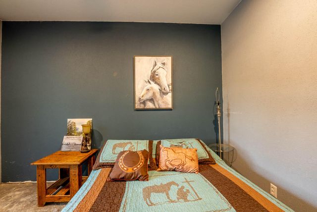 20784 County Road 207, Eminence, MO 65466