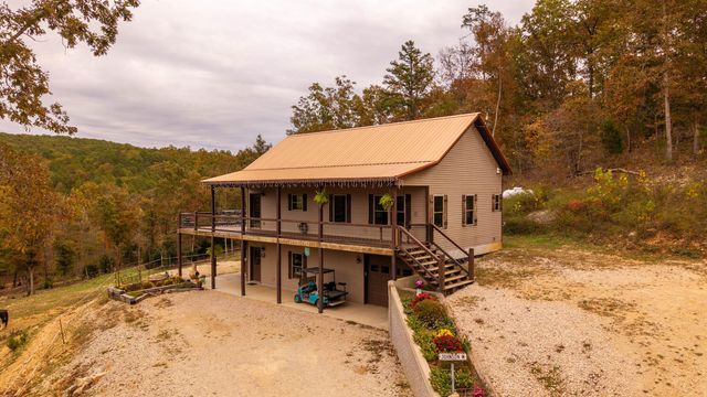 20784 County Road 207, Eminence, MO 65466
