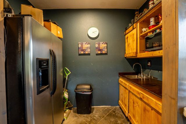 20784 County Road 207, Eminence, MO 65466