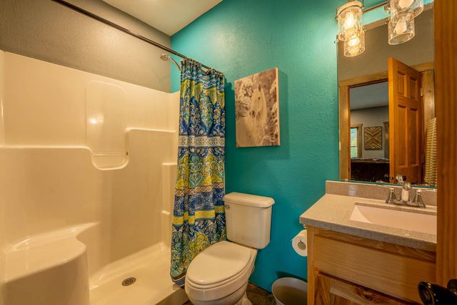 20784 County Road 207, Eminence, MO 65466