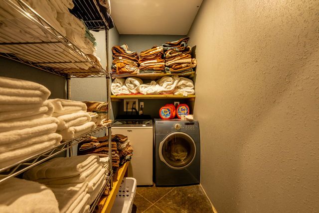 20784 County Road 207, Eminence, MO 65466