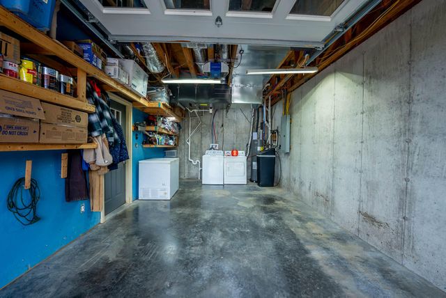 20784 County Road 207, Eminence, MO 65466