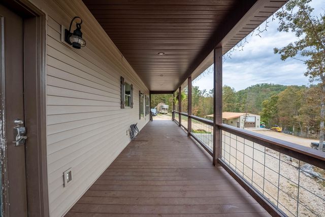 20784 County Road 207, Eminence, MO 65466