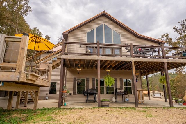 20784 County Road 207, Eminence, MO 65466