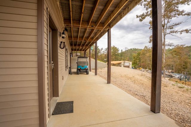 20784 County Road 207, Eminence, MO 65466