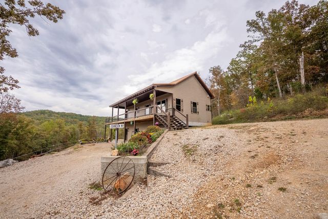 20784 County Road 207, Eminence, MO 65466