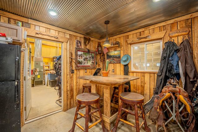 20784 County Road 207, Eminence, MO 65466