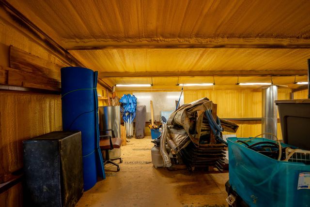 20784 County Road 207, Eminence, MO 65466