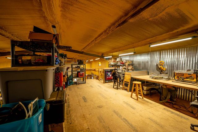 20784 County Road 207, Eminence, MO 65466