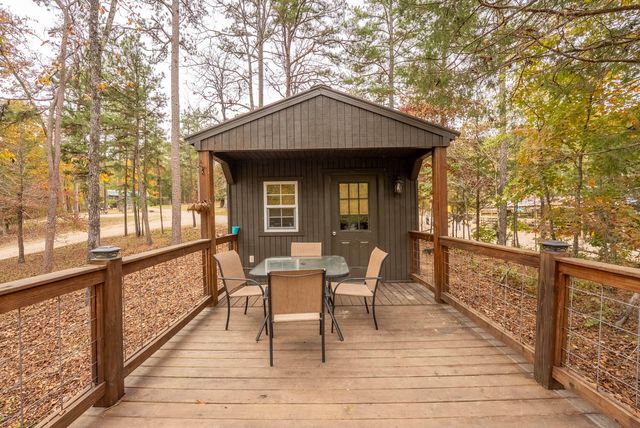 20784 County Road 207, Eminence, MO 65466