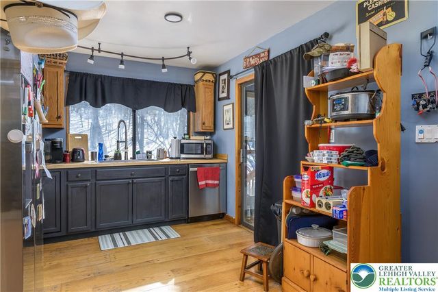 218 Blue Jay Court, Lehman Twp, PA 18324