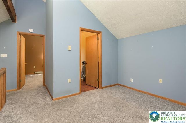 218 Blue Jay Court, Lehman Twp, PA 18324