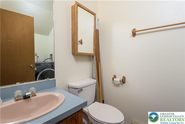 218 Blue Jay Court, Lehman Twp, PA 18324
