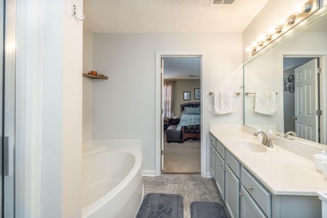 3073 River Run Trail, Lexington, KY 40511