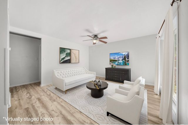 2011 219th Street, Sauk Village, IL 60411