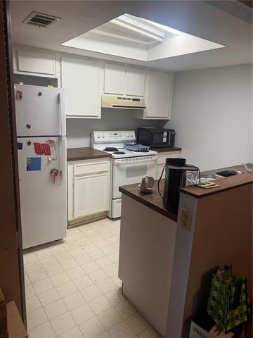 7005 SW 46TH AVENUE, Gainesville, FL 32608