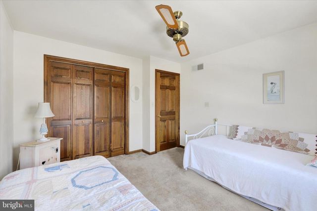 1102 DRY POWDER CIR, Mechanicsburg, PA 17050