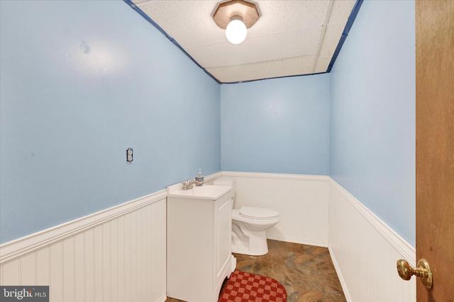 1102 DRY POWDER CIR, Mechanicsburg, PA 17050