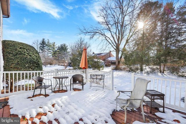 1102 DRY POWDER CIR, Mechanicsburg, PA 17050