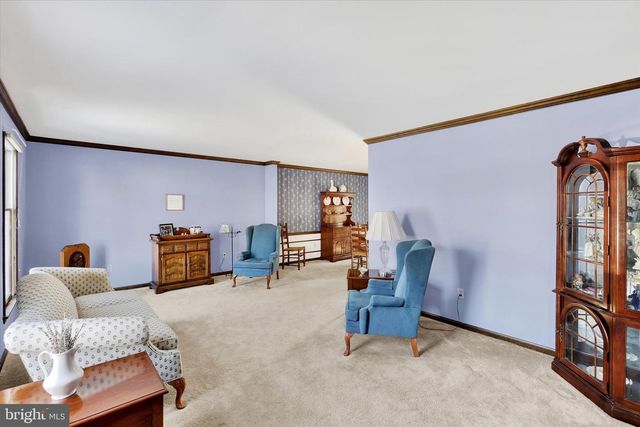 1102 DRY POWDER CIR, Mechanicsburg, PA 17050