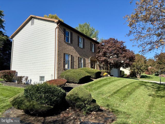 1102 DRY POWDER CIR, Mechanicsburg, PA 17050