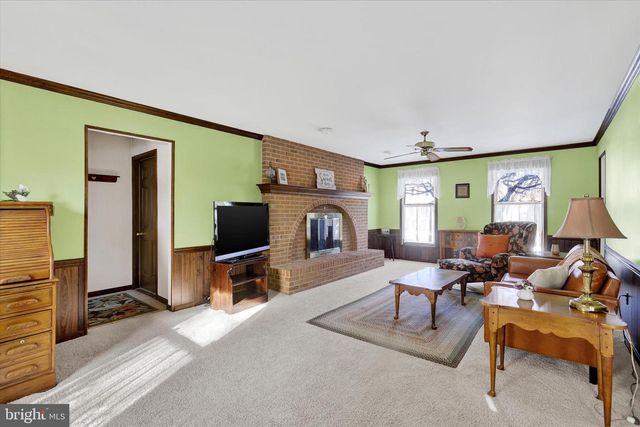 1102 DRY POWDER CIR, Mechanicsburg, PA 17050