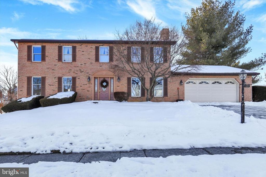 1102 DRY POWDER CIR, Mechanicsburg, PA 17050