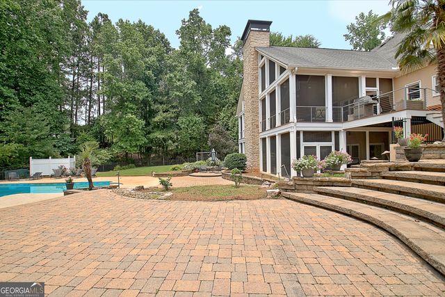 104 Hidden Springs Lane, Peachtree City, GA 30269