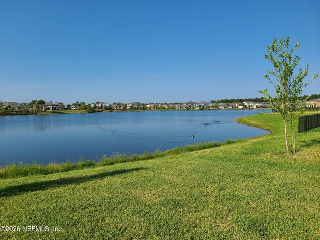 25 ROYCROFT Place, St. Johns, FL 32259