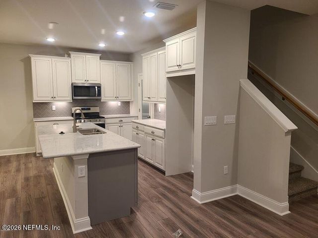 25 ROYCROFT Place, St. Johns, FL 32259