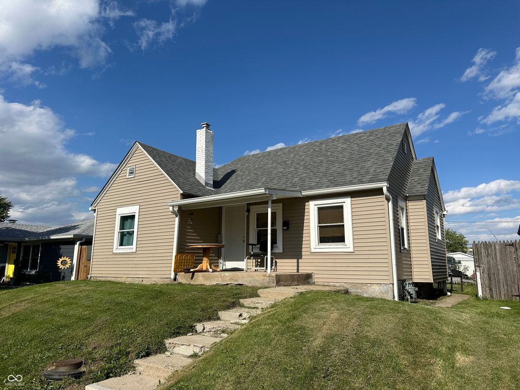 109 S 3rd Avenue, Beech Grove, IN 46107