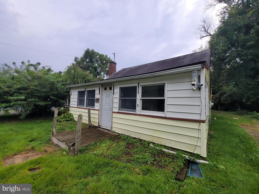 115 2ND ST, North East, MD 21901