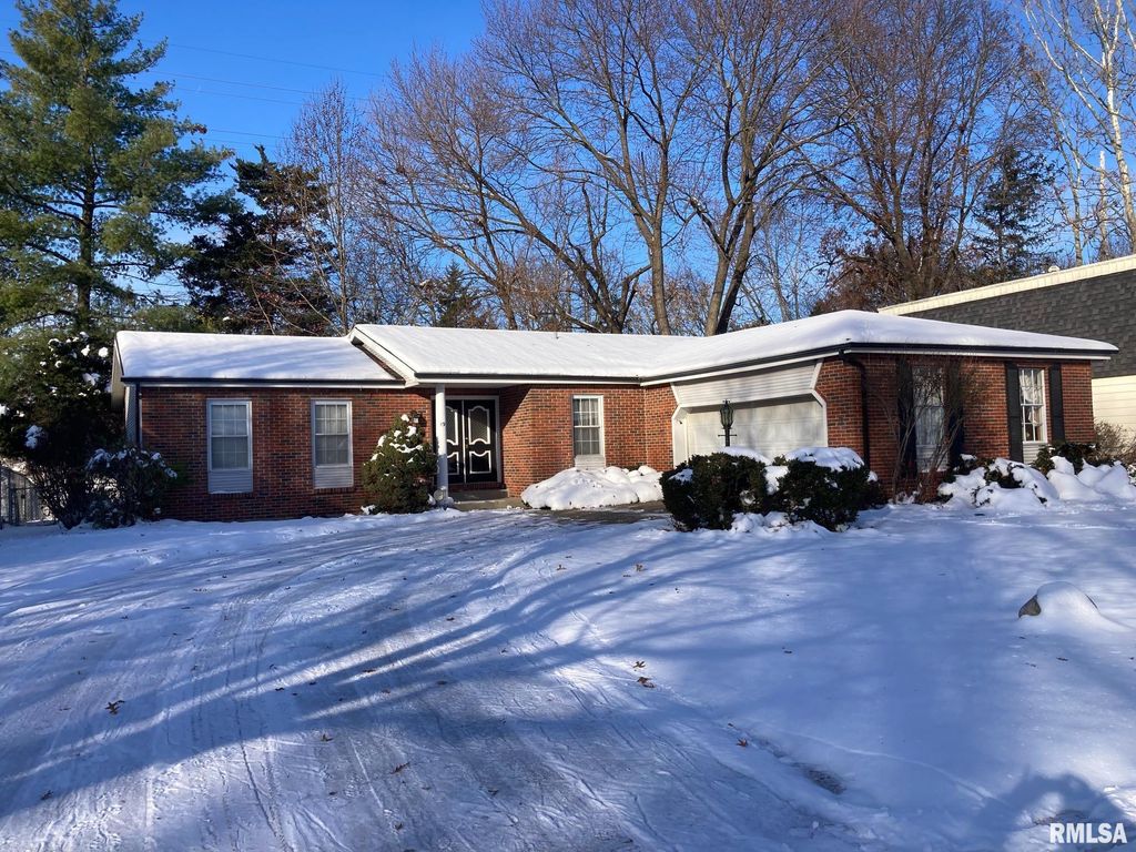 19 Bellerive Road, Springfield, IL 62704