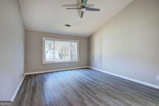 111 Meadowview Lane, Powder Springs, GA 30127