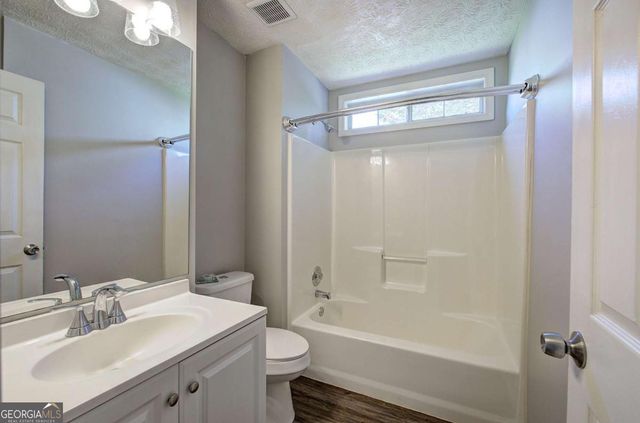 111 Meadowview Lane, Powder Springs, GA 30127