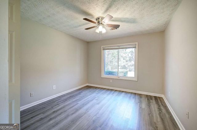 111 Meadowview Lane, Powder Springs, GA 30127