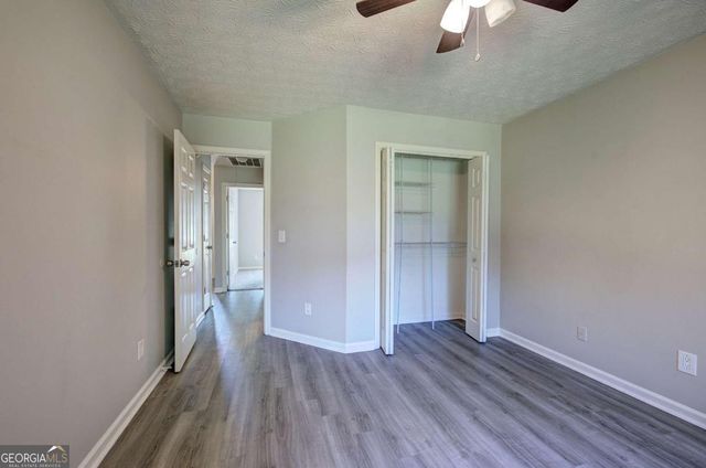 111 Meadowview Lane, Powder Springs, GA 30127