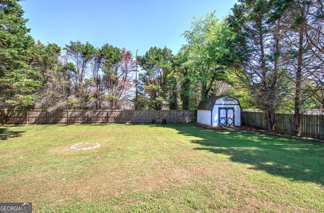 111 Meadowview Lane, Powder Springs, GA 30127