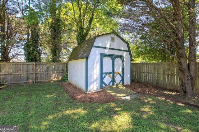 111 Meadowview Lane, Powder Springs, GA 30127