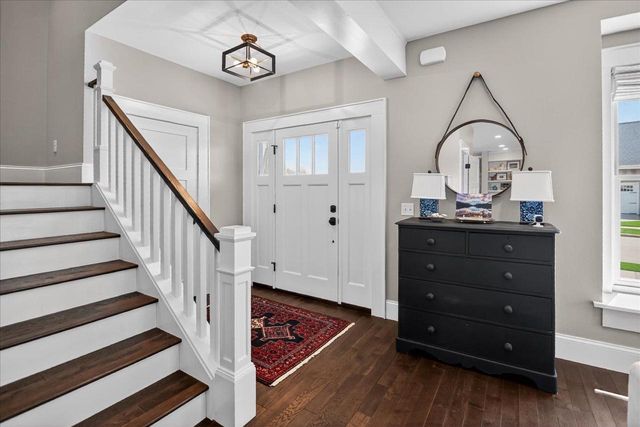 4912 St Annes Drive, Middleton, WI 53597