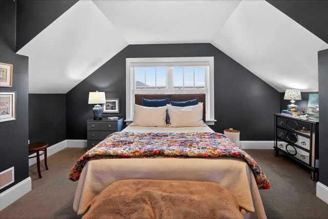 4912 St Annes Drive, Middleton, WI 53597