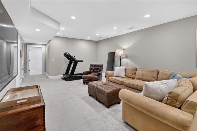 4912 St Annes Drive, Middleton, WI 53597