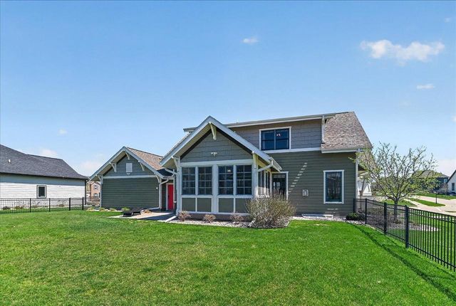 4912 St Annes Drive, Middleton, WI 53597