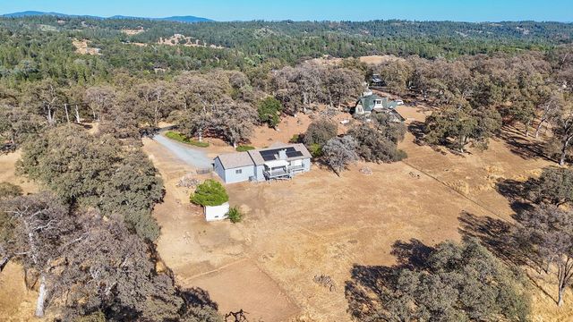 5892 McKinley Dr, Garden Valley, CA 95633