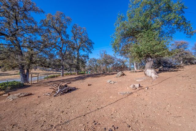 5892 McKinley Dr, Garden Valley, CA 95633