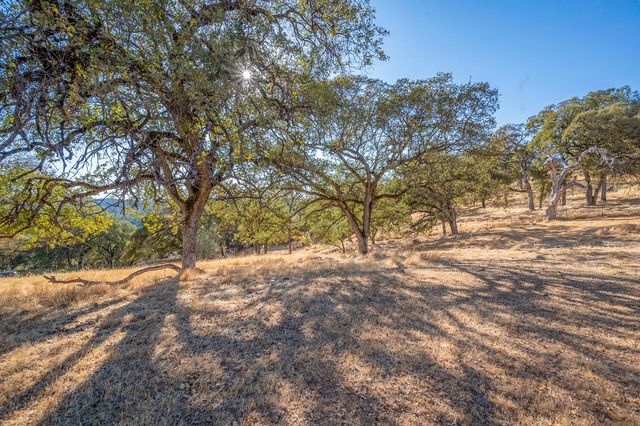 5892 McKinley Dr, Garden Valley, CA 95633