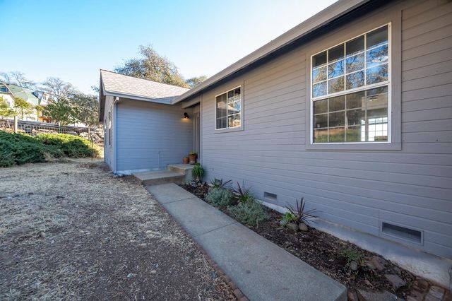 5892 McKinley Dr, Garden Valley, CA 95633