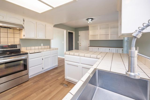 5892 McKinley Dr, Garden Valley, CA 95633